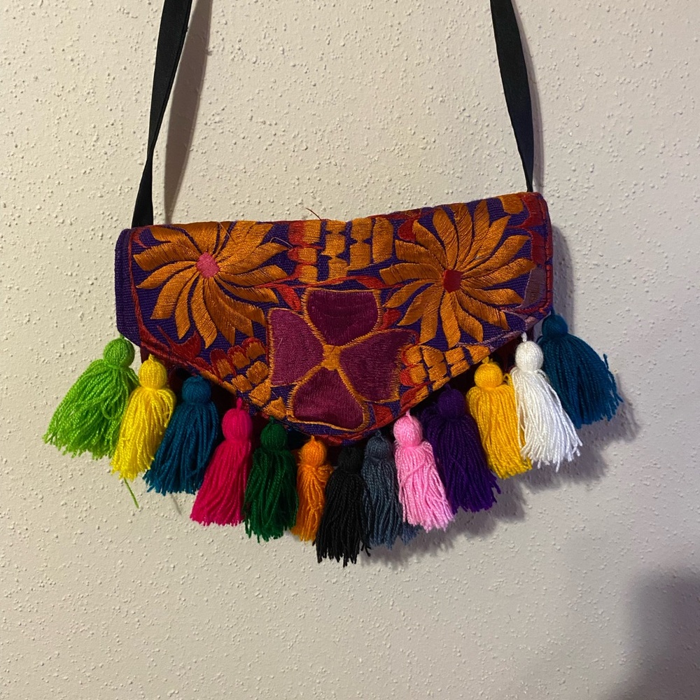 Colorful crossbody